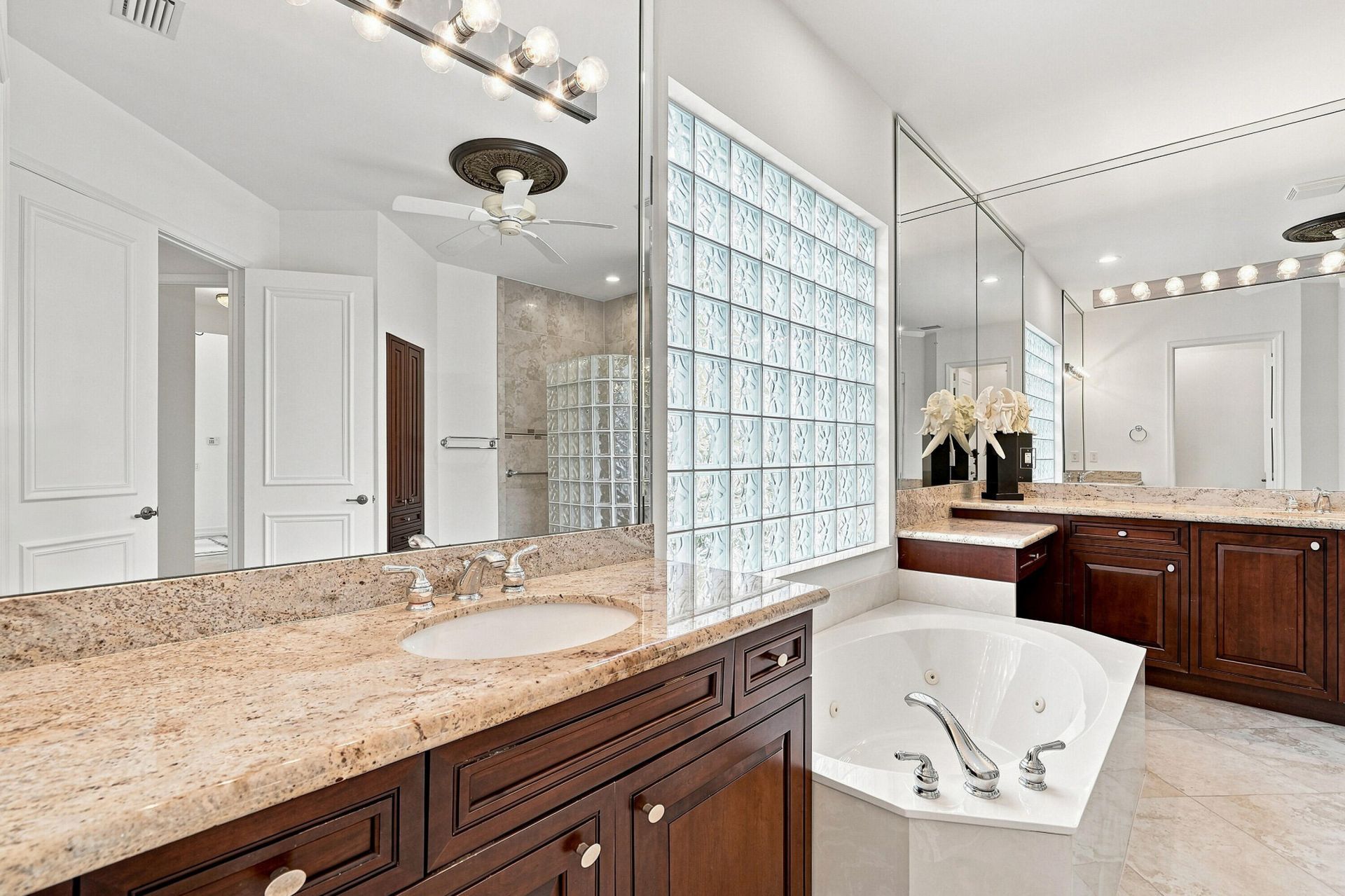 10684 Whitewind Circle, Boynton Beach, FL 33473 Photo