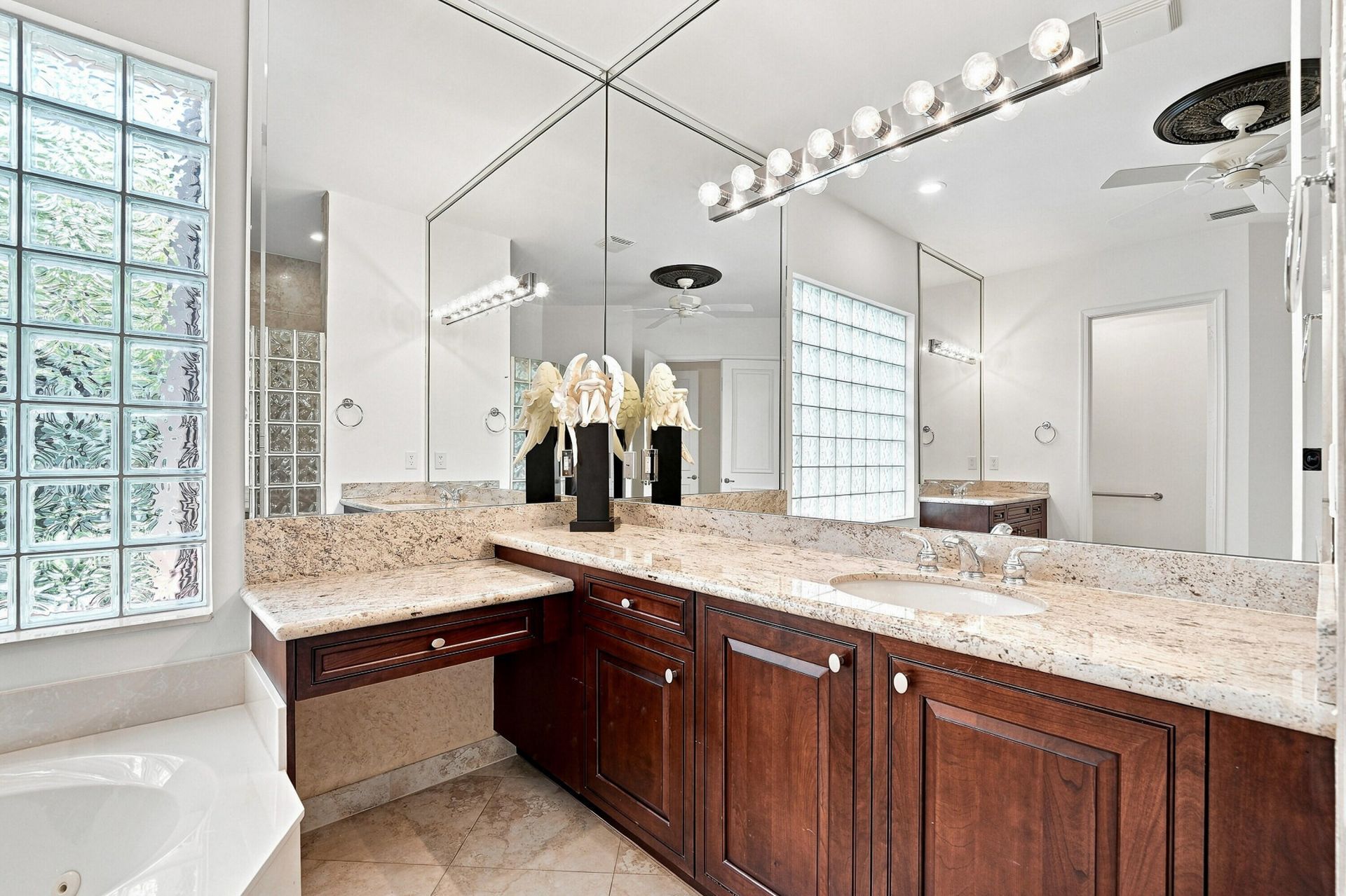 10684 Whitewind Circle, Boynton Beach, FL 33473 Photo