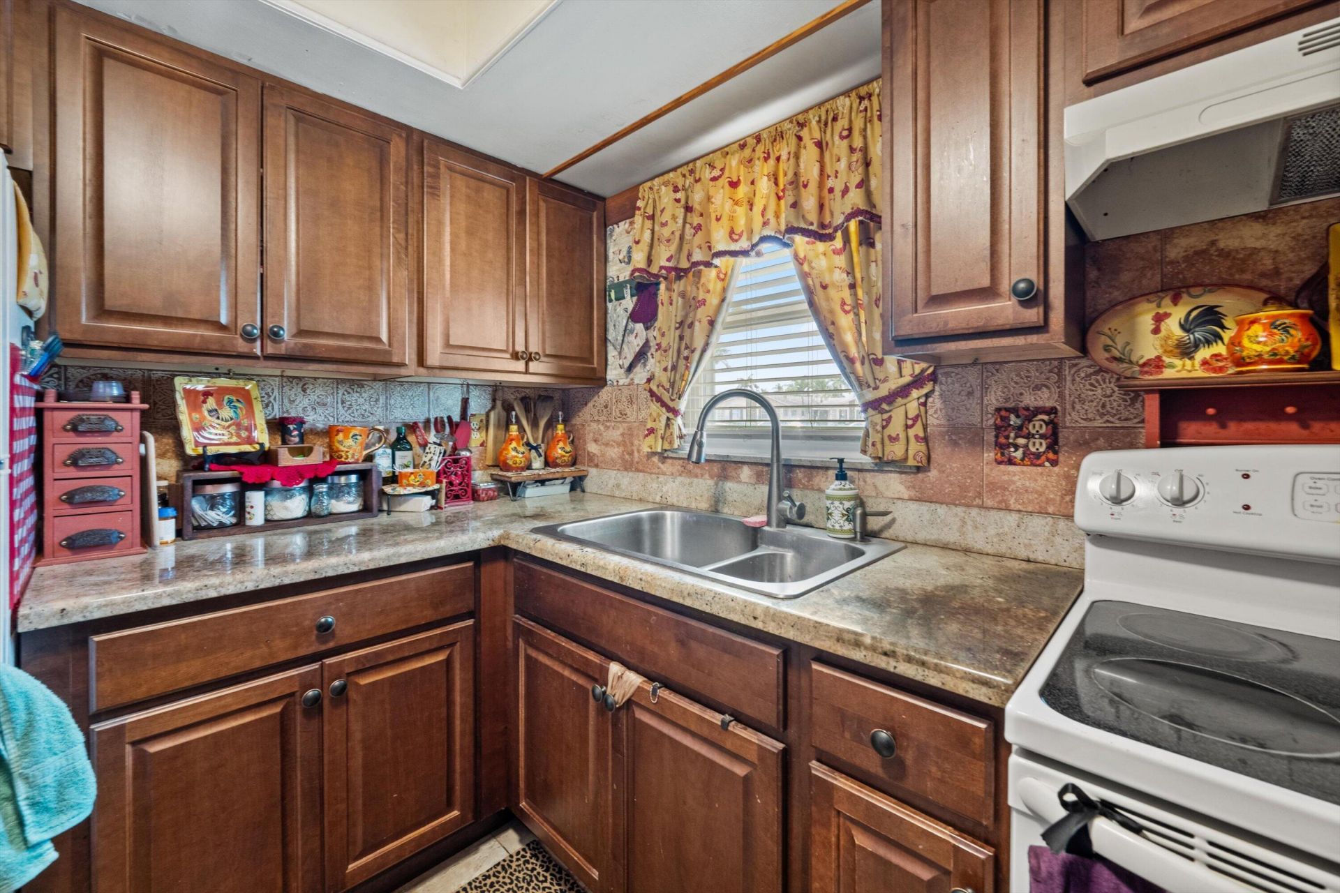 2528 Emory Drive E, Unit E, West Palm Beach, FL 33415 Photo