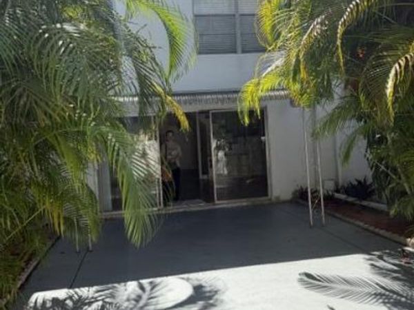 4044 SW 67th Terrace, Unit 7, Davie, FL 33314