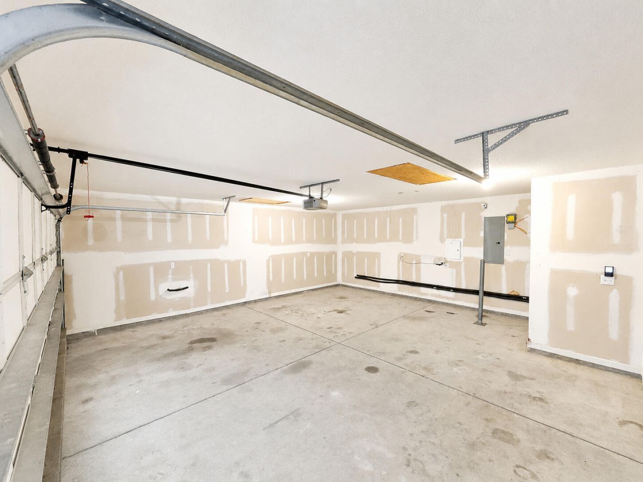 207 Fernwood Drive Photo 32