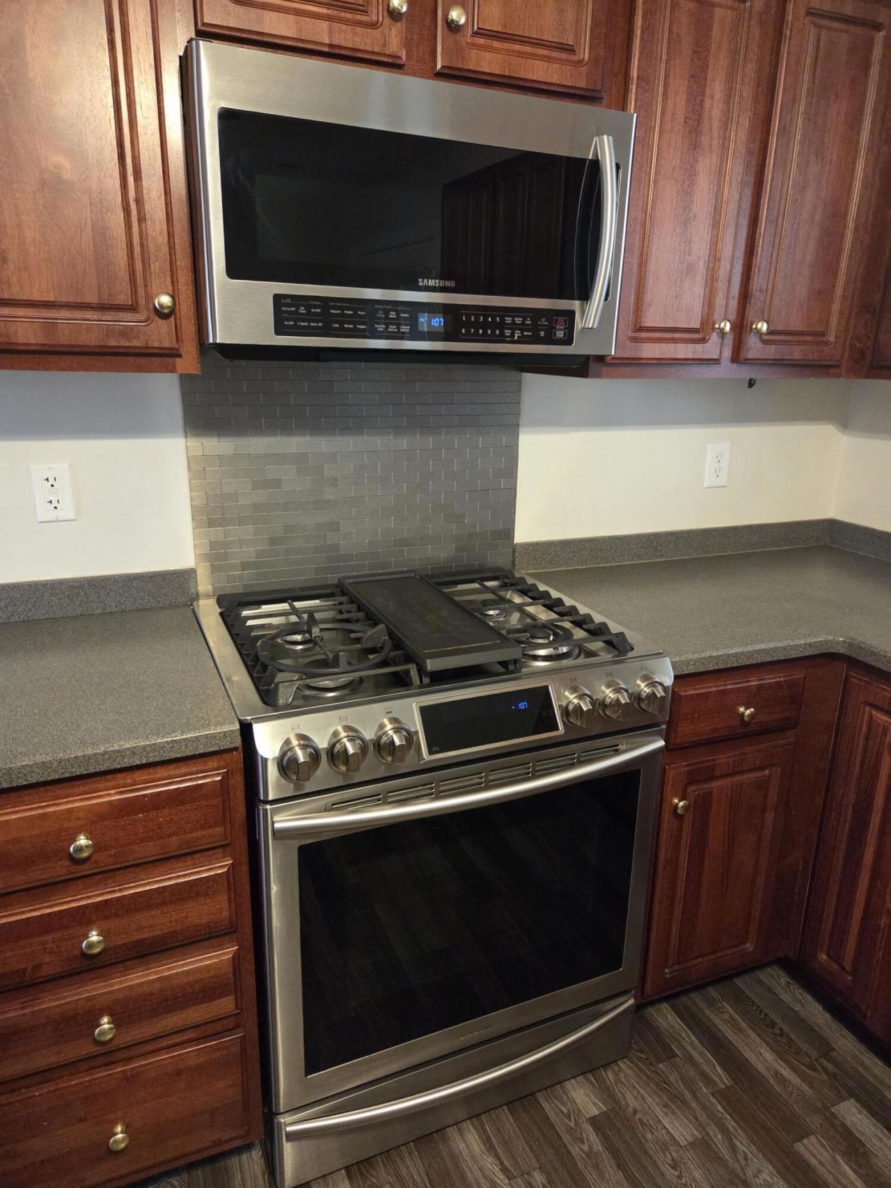 207 Fernwood Drive Photo 9