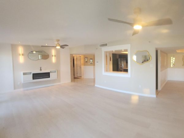 7860 E CAMELBACK Road, Unit 404, Scottsdale, AZ 85251