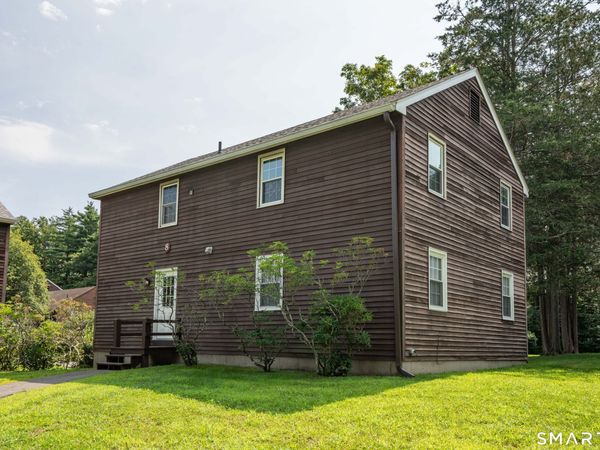 239 Old Farms, Unit 8B, Avon, CT 06001