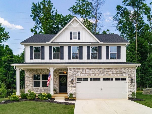 402 Pisa Loop, Delaware, OH 43015