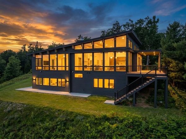 4564 Oak Bluff, Walloon Lake, MI 49796