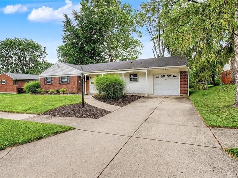 1112 Claybourne Road, Kettering, OH 45429 Photo 2