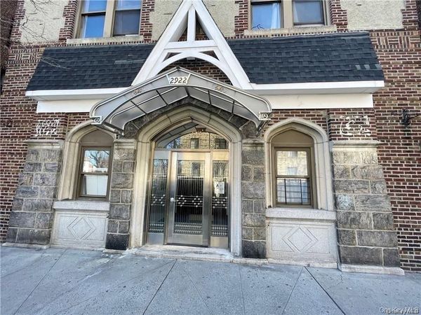 2922 Barnes Avenue, Unit 6E, Bronx, NY 10467