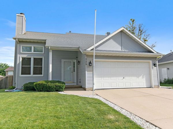 725 Tyler Street , Genoa, IL 60135