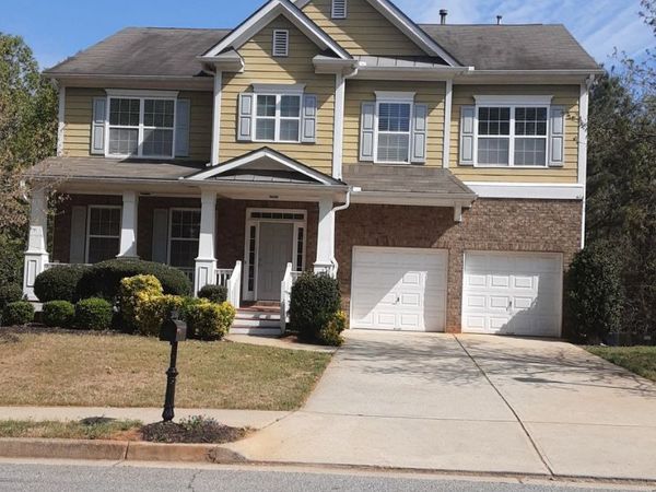 132 Lakeshore Parkway, Newnan, GA 30263