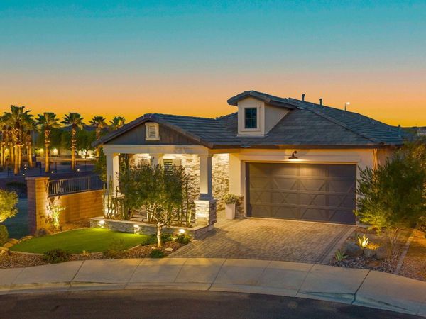 851 E DEER CREEK Road, Phoenix, AZ 85048