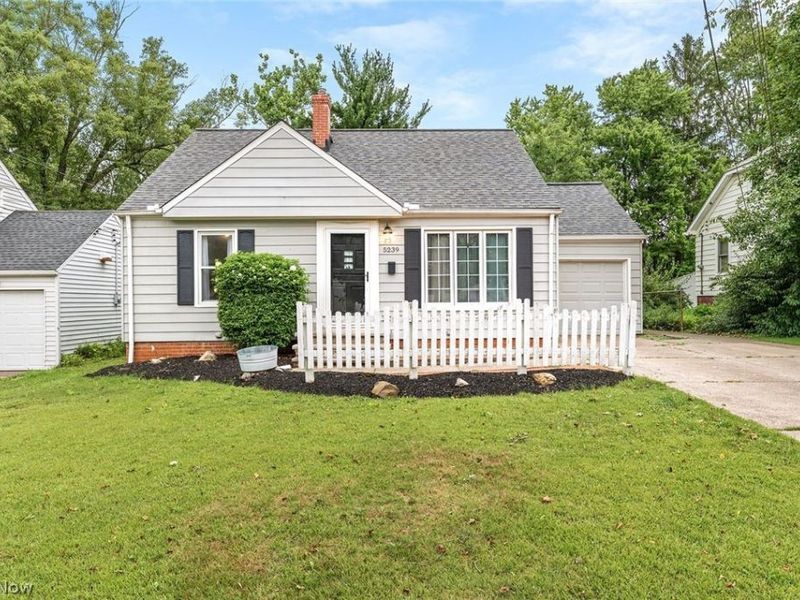 5239 Edenhurst Road, Lyndhurst, OH 44124 Photo 1