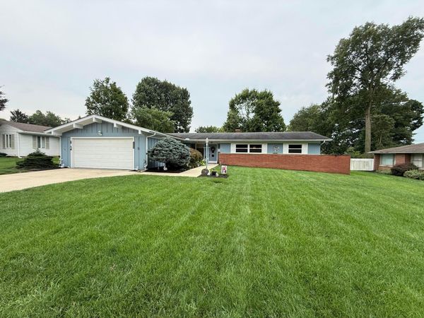333 Wood Lane , Circleville, OH 43113