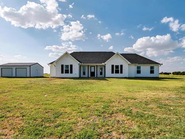2433 Trlica Road, West, TX 76691