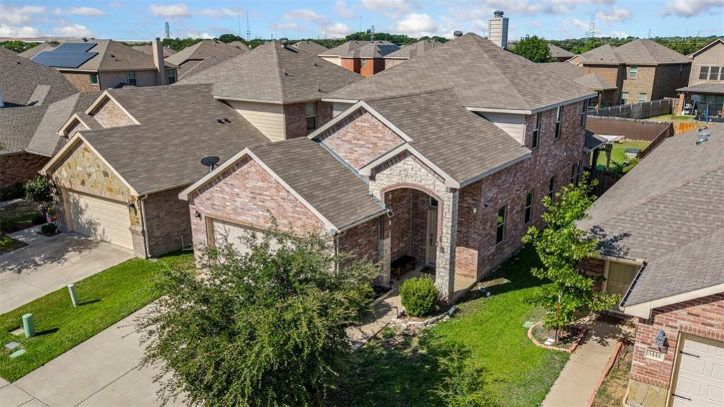5448 Grenada Drive, Fort Worth, TX 76119 Main Photo