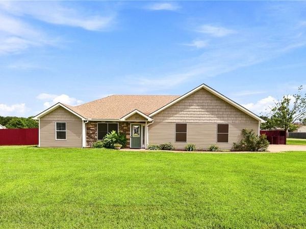389 SE 971 Road, Knob Noster, MO 65336