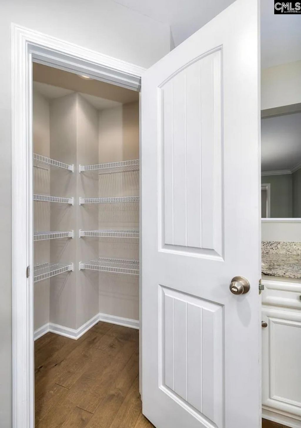 160 Niblick Dr.  Photo 35