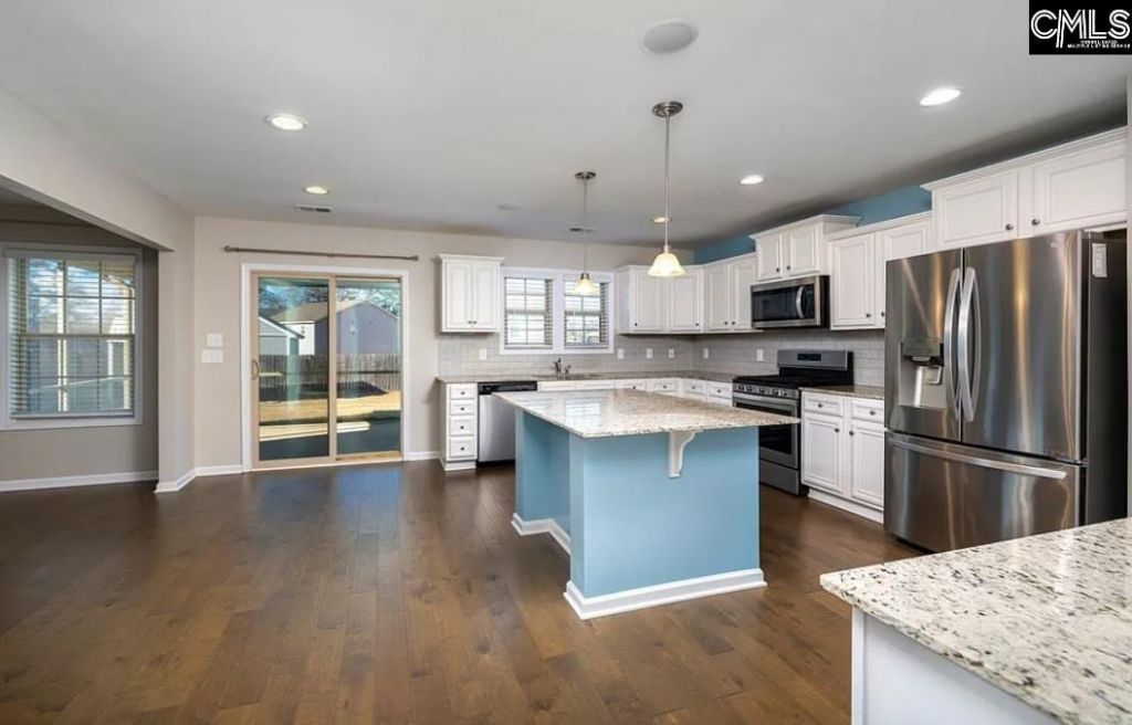 160 Niblick Dr.  Photo 4
