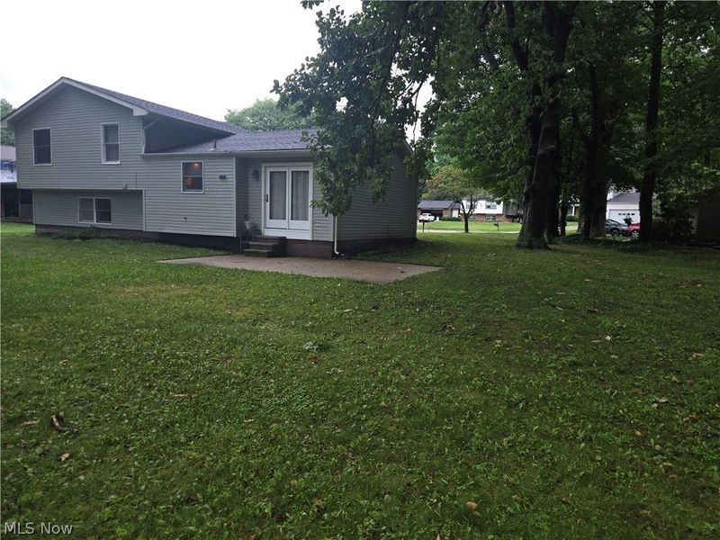 8218 Comet Court, Mentor, OH 44060 Photo 3