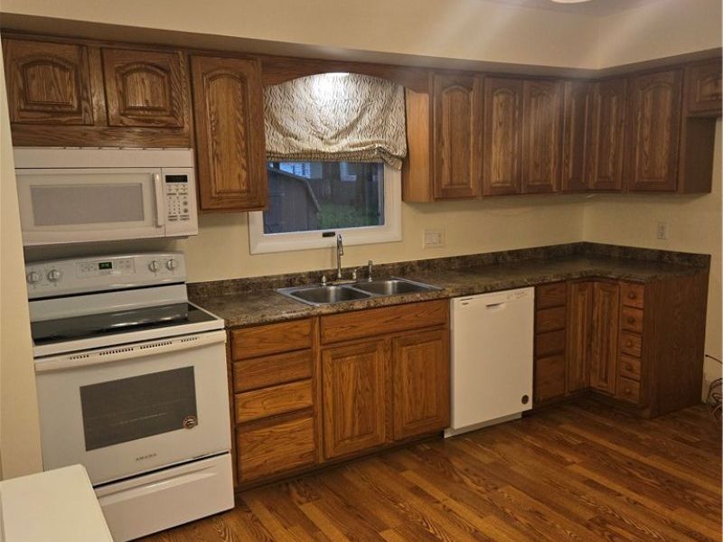 8218 Comet Court, Mentor, OH 44060 Photo 6
