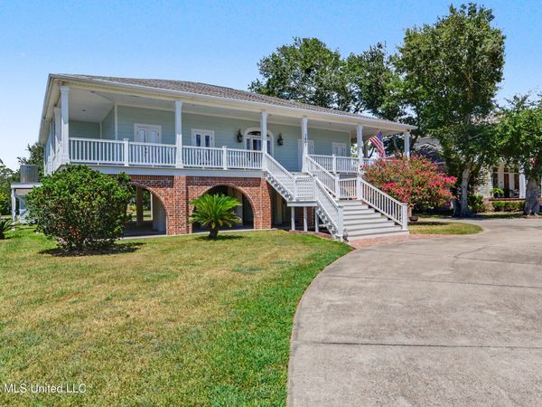 2407 Washington Avenue, Pascagoula, MS 39567