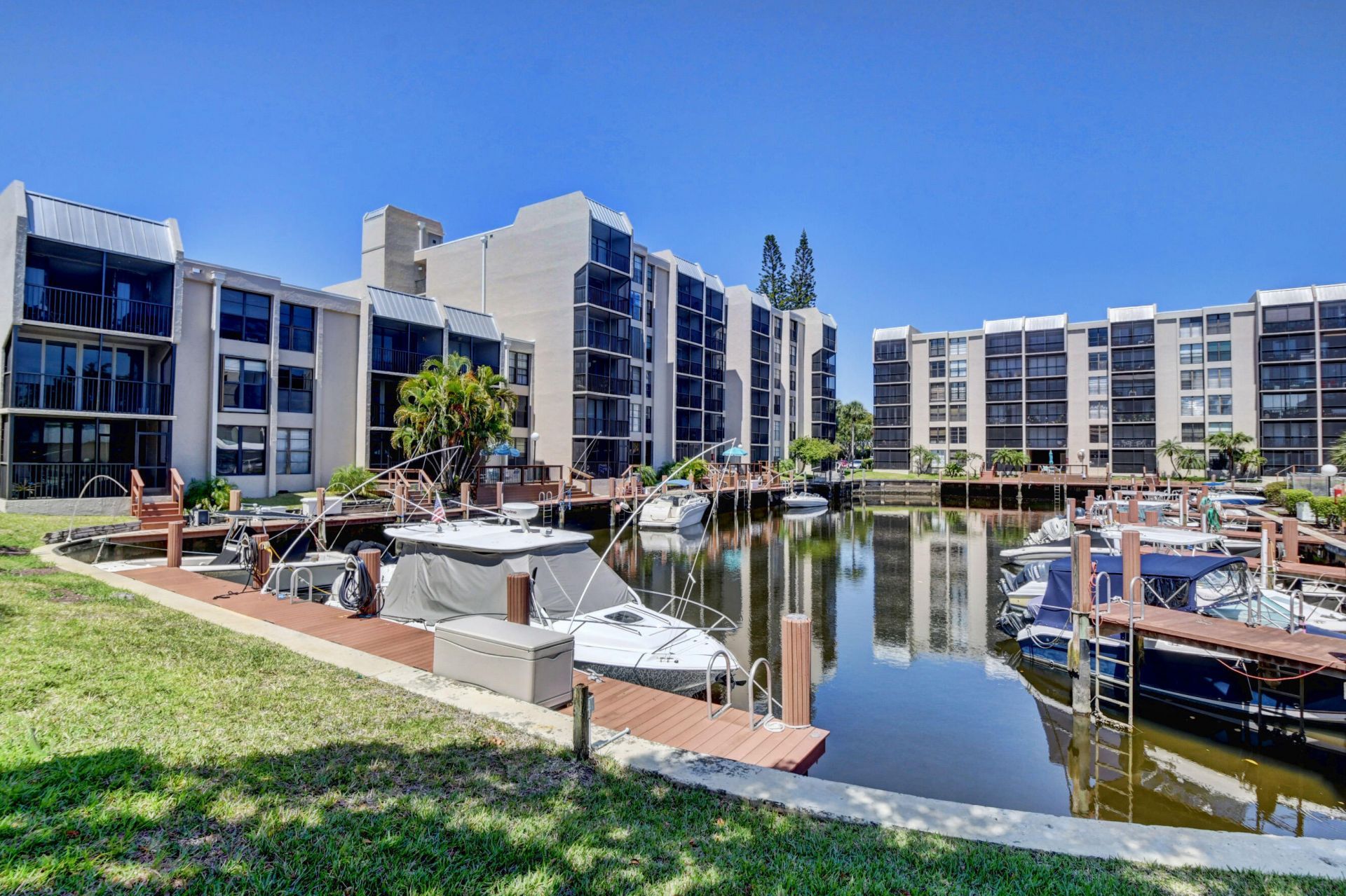 17 Royal Palm Way, Unit 603, Boca Raton, FL 33432 Photo