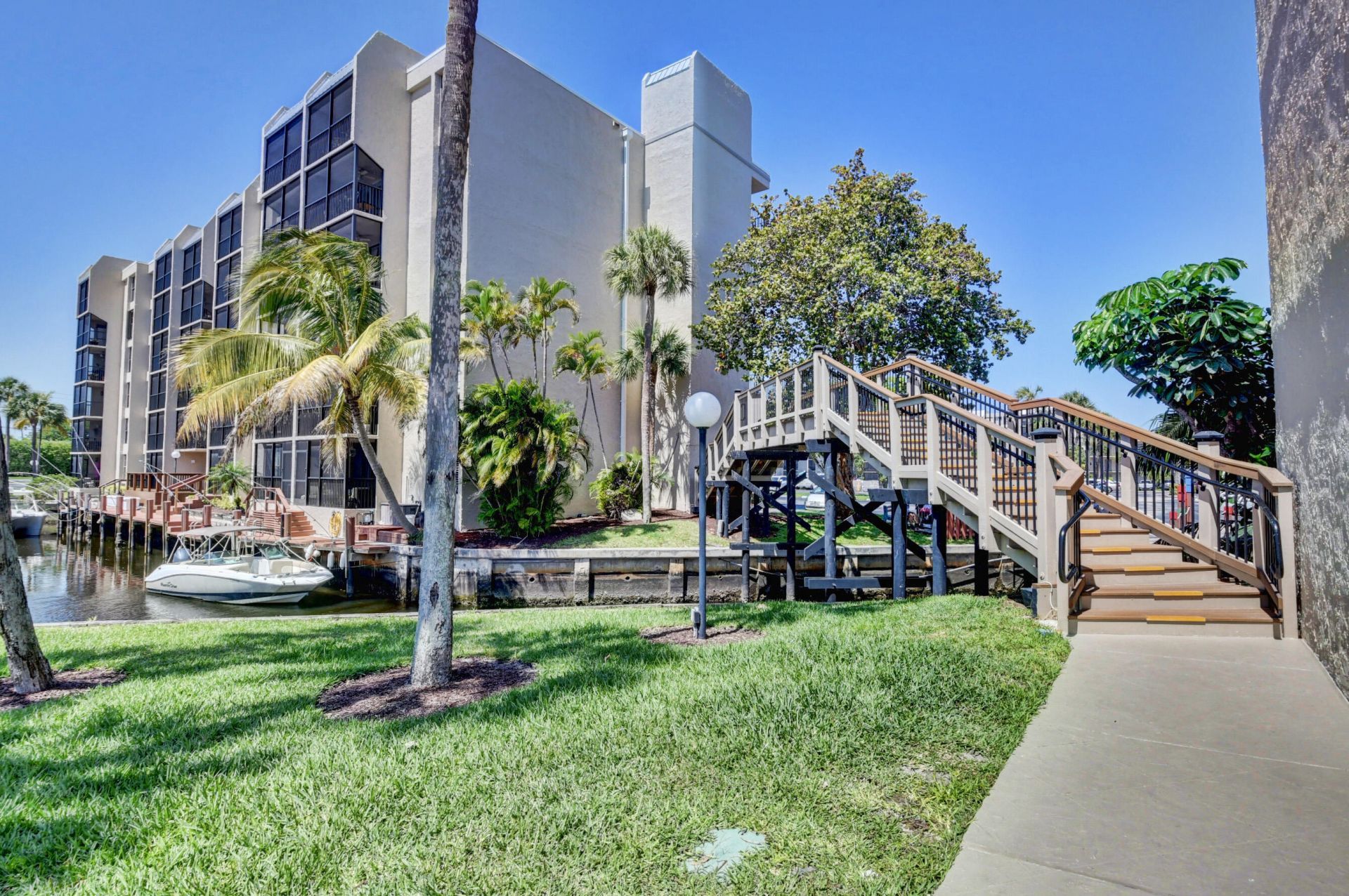 17 Royal Palm Way, Unit 603, Boca Raton, FL 33432 Photo