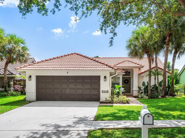1215 E LANCEWOOD Place, Delray Beach, FL 33445