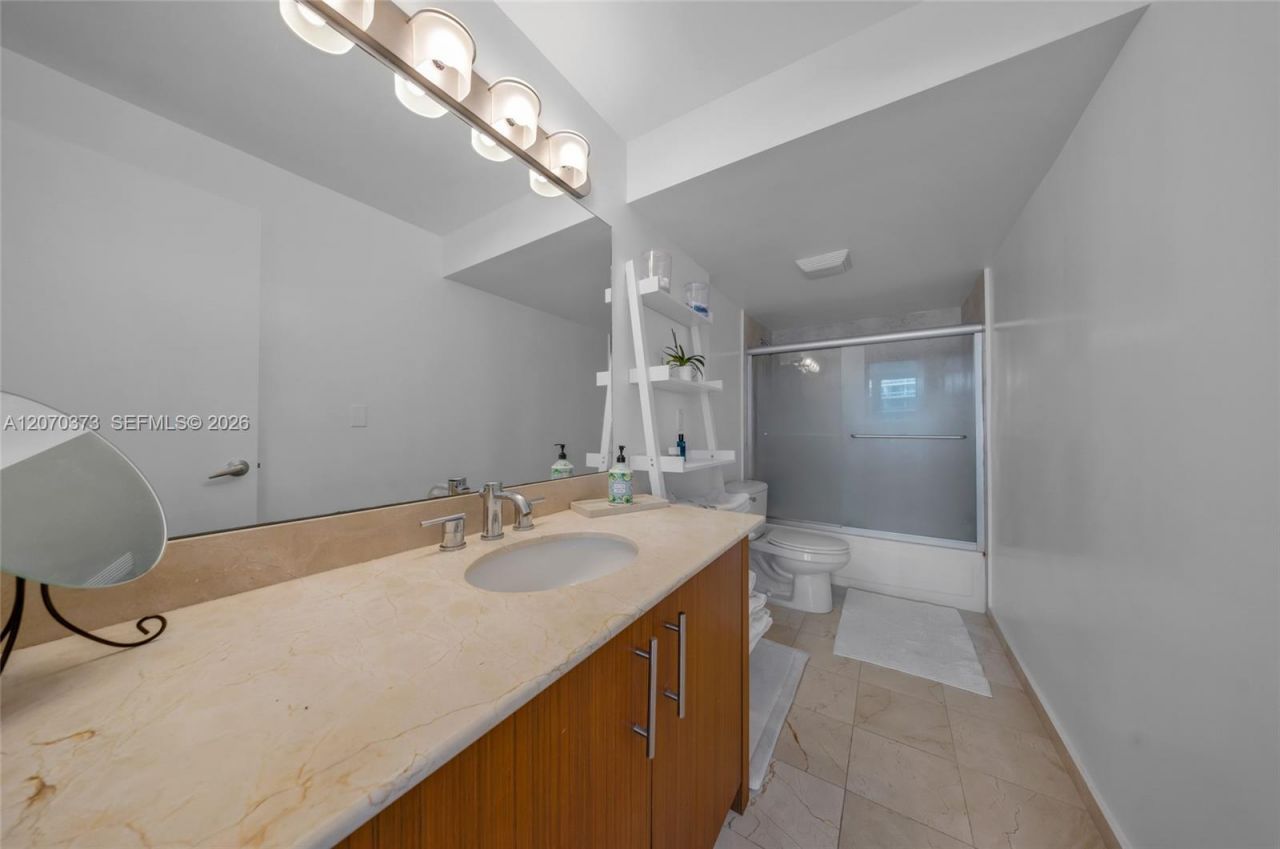 10275 Collins Ave , Unit 1507, Bal Harbour, FL 33154 Photo