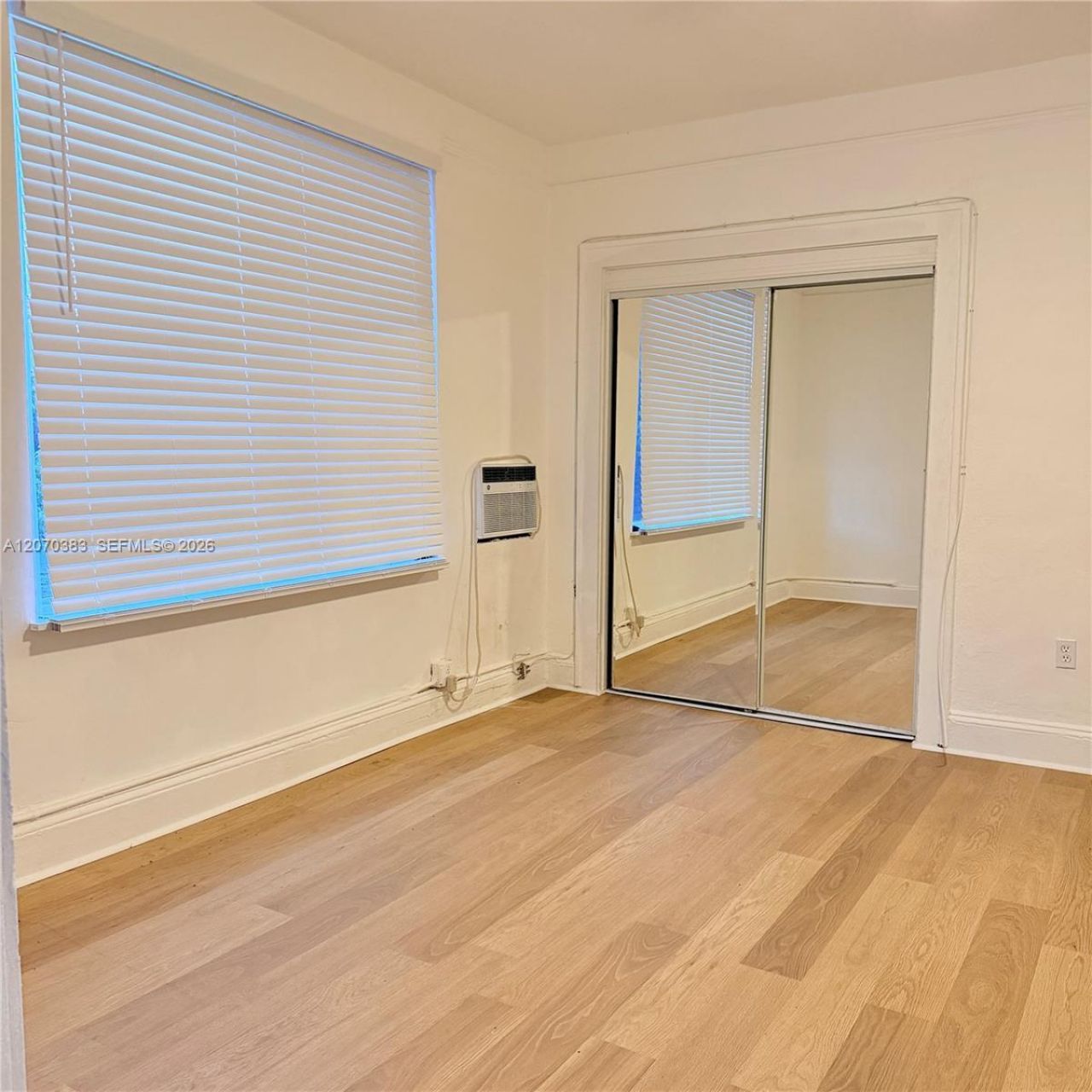 3433 Garden Ave, Unit 10, Miami Beach, FL 33140 Photo