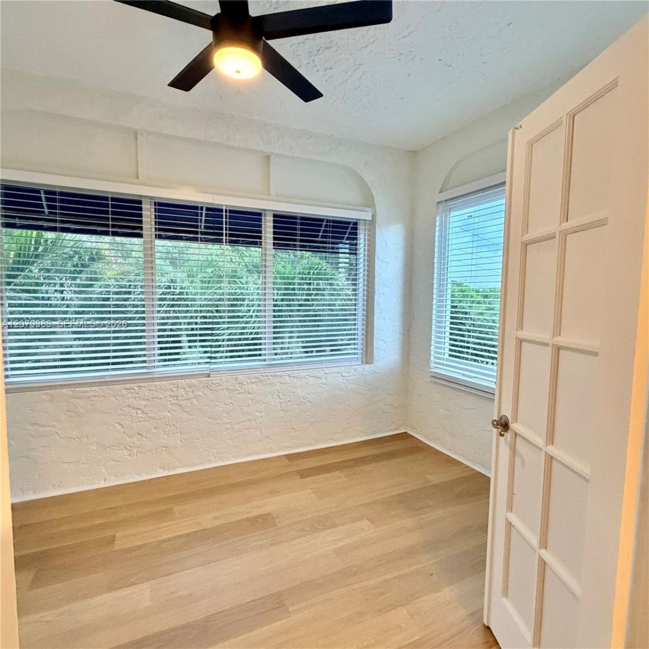 3433 Garden Ave, Unit 10, Miami Beach, FL 33140 Photo