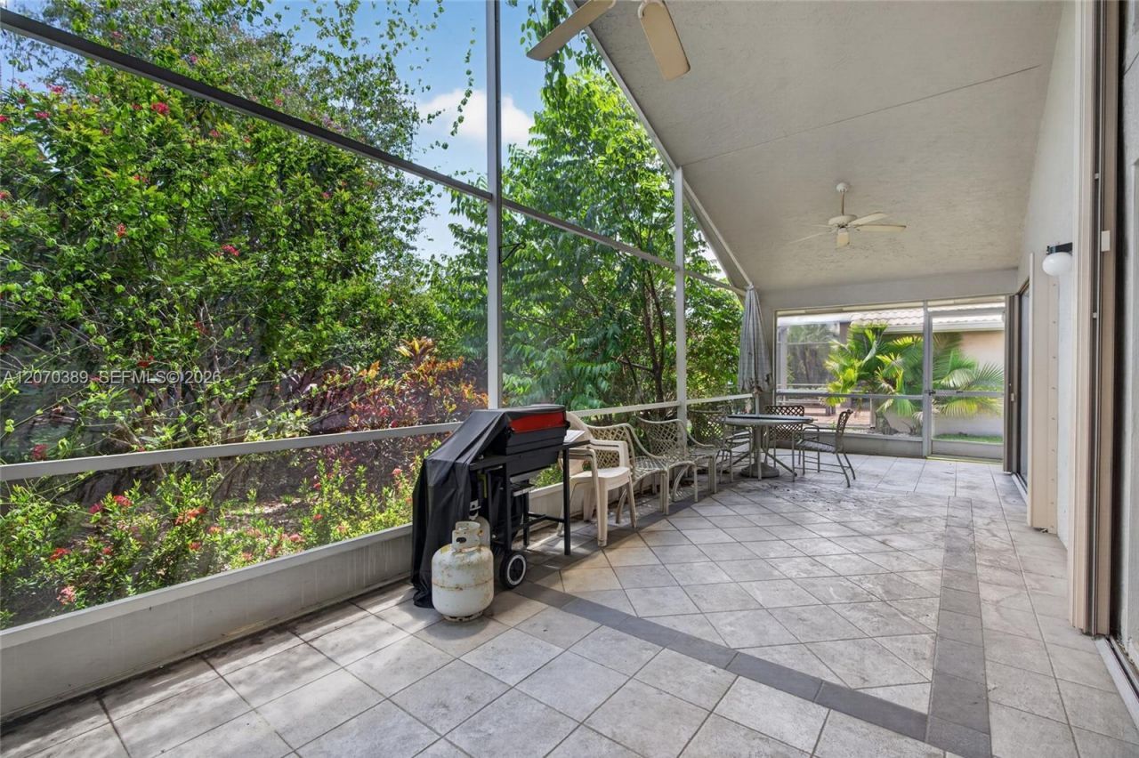 7318 Amber Falls Ln , Boynton Beach, FL 33437 Photo