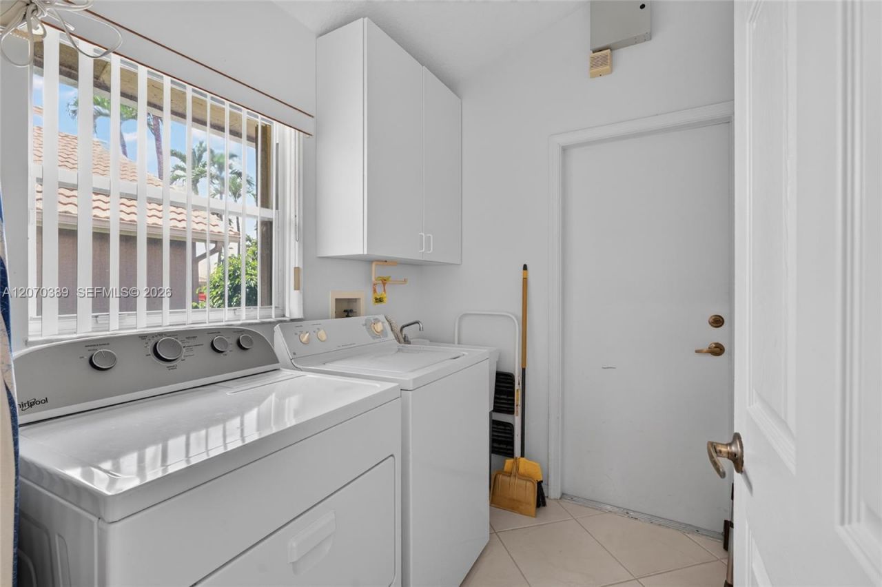 7318 Amber Falls Ln , Boynton Beach, FL 33437 Photo