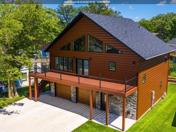 15385 Crane Street, Clear Lake, IA 50428