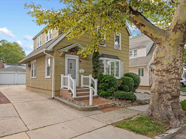 96 Capitol Avenue , Williston Park, NY 11596