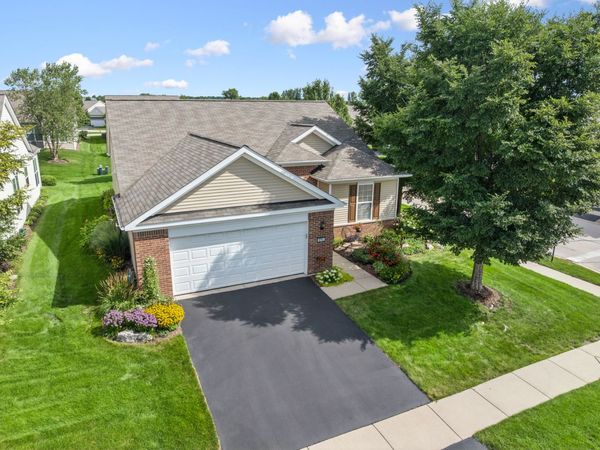 2751 Beacon Point Circle, Elgin, IL 60124