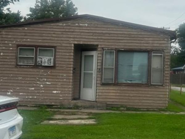 3412 Emerald Avenue , Steger, IL 60475