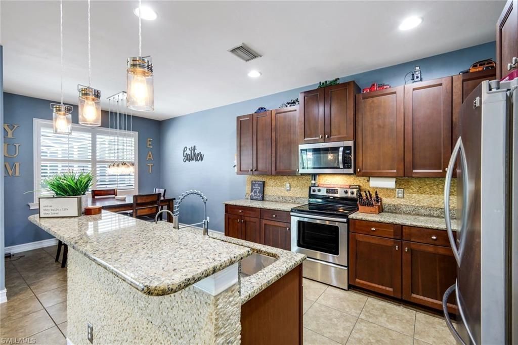 2545 Ashbury Cir , Cape Coral, FL 33991 Photo