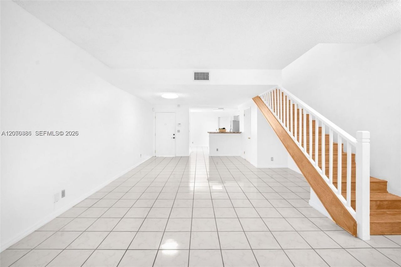 800 Sorrento Dr., Unit 2, Weston, FL 33326 Photo