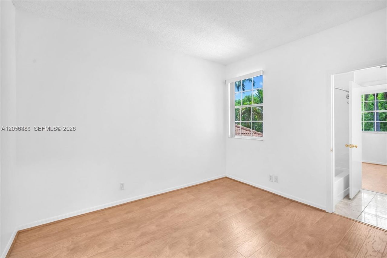 800 Sorrento Dr., Unit 2, Weston, FL 33326 Photo