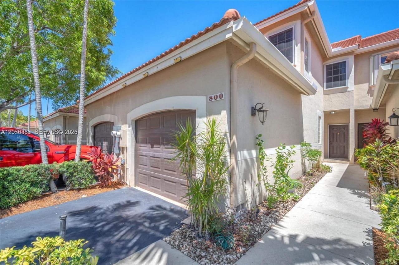 800 Sorrento Dr., Unit 2, Weston, FL 33326 Photo