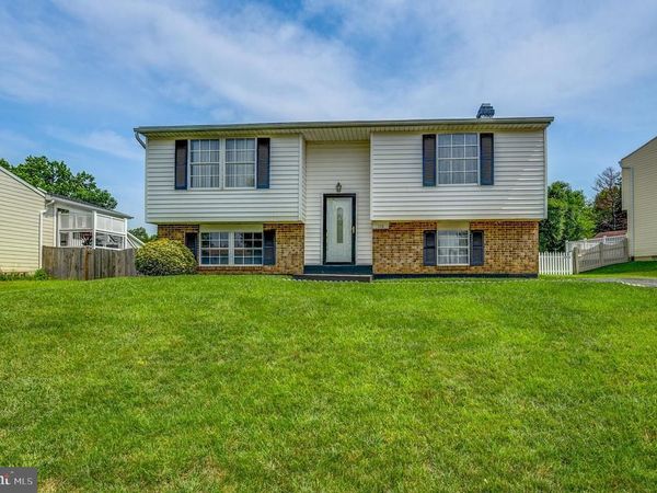 110 N GARFIELD ROAD, STERLING, VA 20164