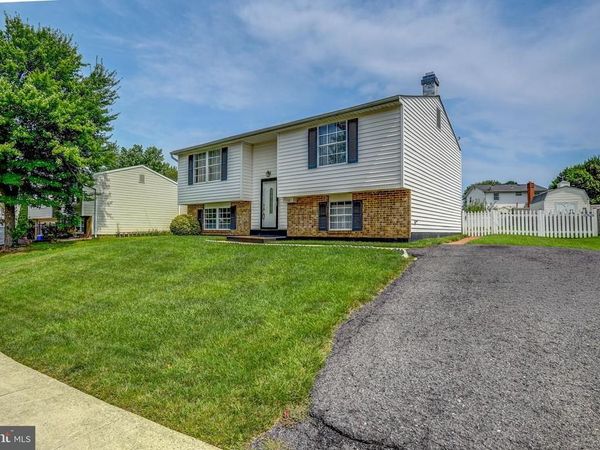110 N GARFIELD ROAD, STERLING, VA 20164