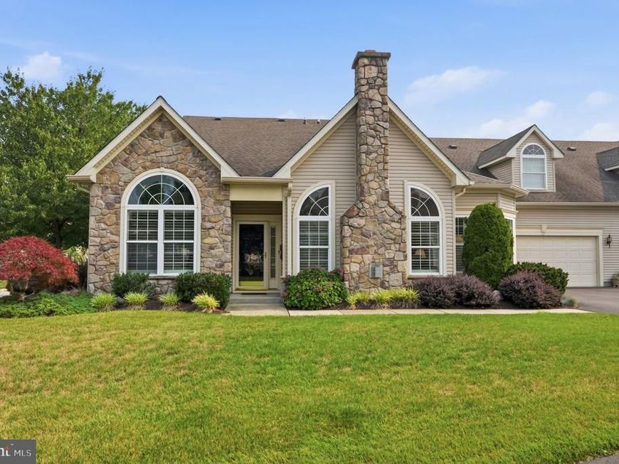 164 Shady Brook Drive, Unit 293, Langhorne, PA 19047 Main Photo