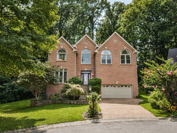 3800 Lakeridge Run, Nashville, TN 37214