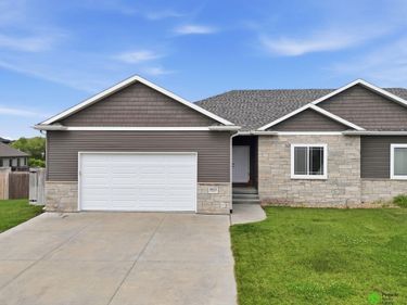 9515 Friedman Street, Lincoln, NE 68516