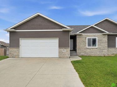 9515 Friedman Street, Lincoln, NE 68516