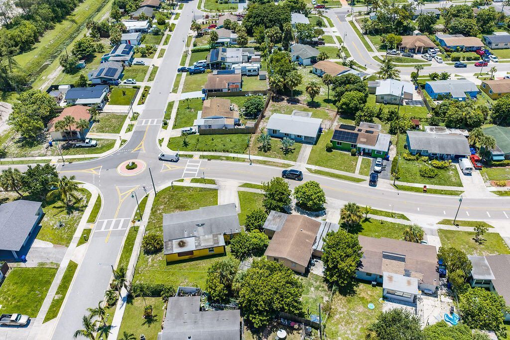 1500 W 13th Street W, Riviera Beach, FL 33404 Photo