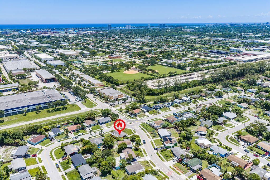 1500 W 13th Street W, Riviera Beach, FL 33404 Photo
