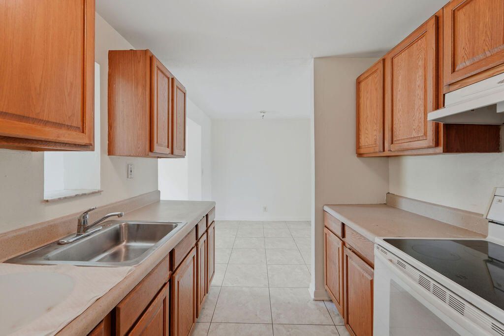 1500 W 13th Street W, Riviera Beach, FL 33404 Photo